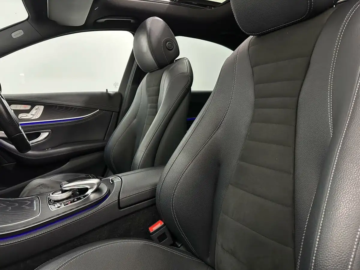 2020-mercedes-benz-e-class-20d-e300d-amg-line-edition-premium-plus-saloon-4d-big-35