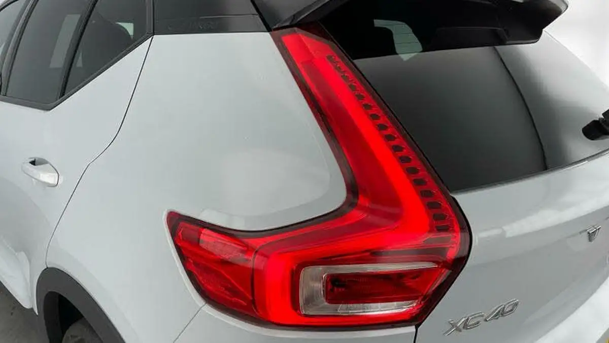 2021-volvo-xc40-15-t5-r-design-262bhp-big-28