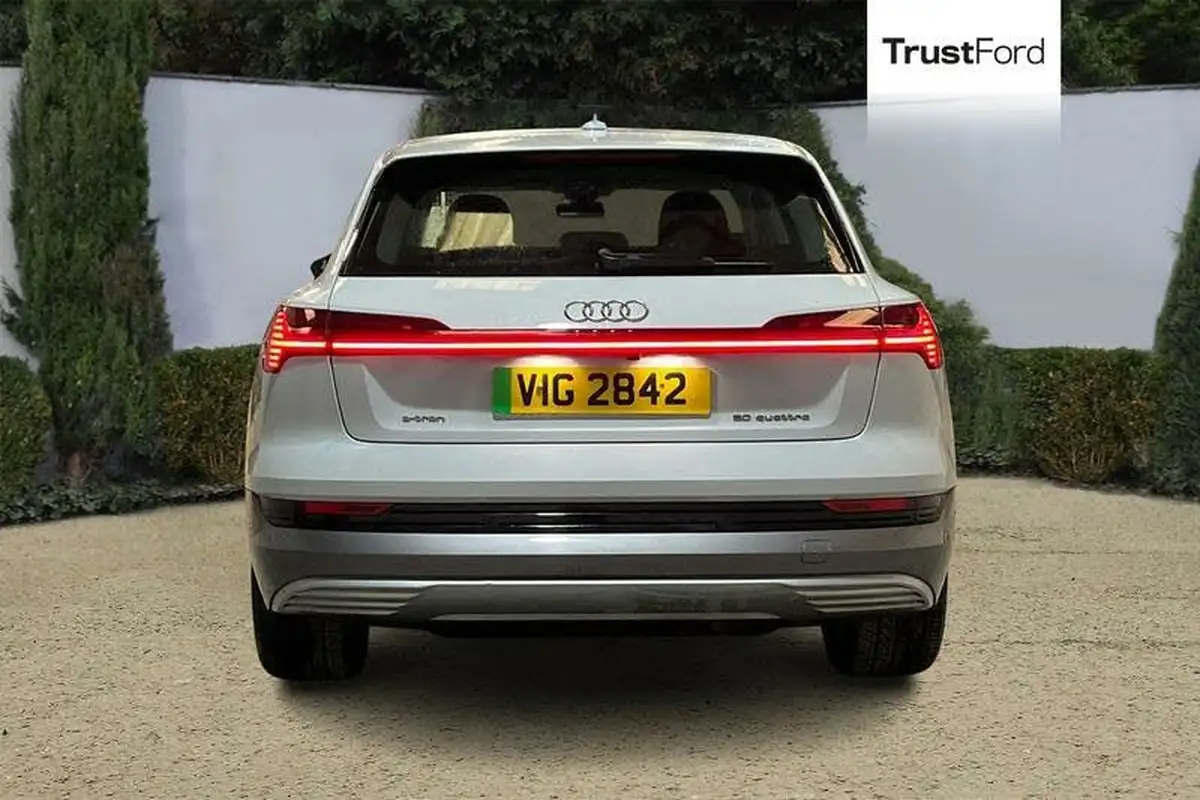 2020-audi-e-tron-50e-technik-big-6