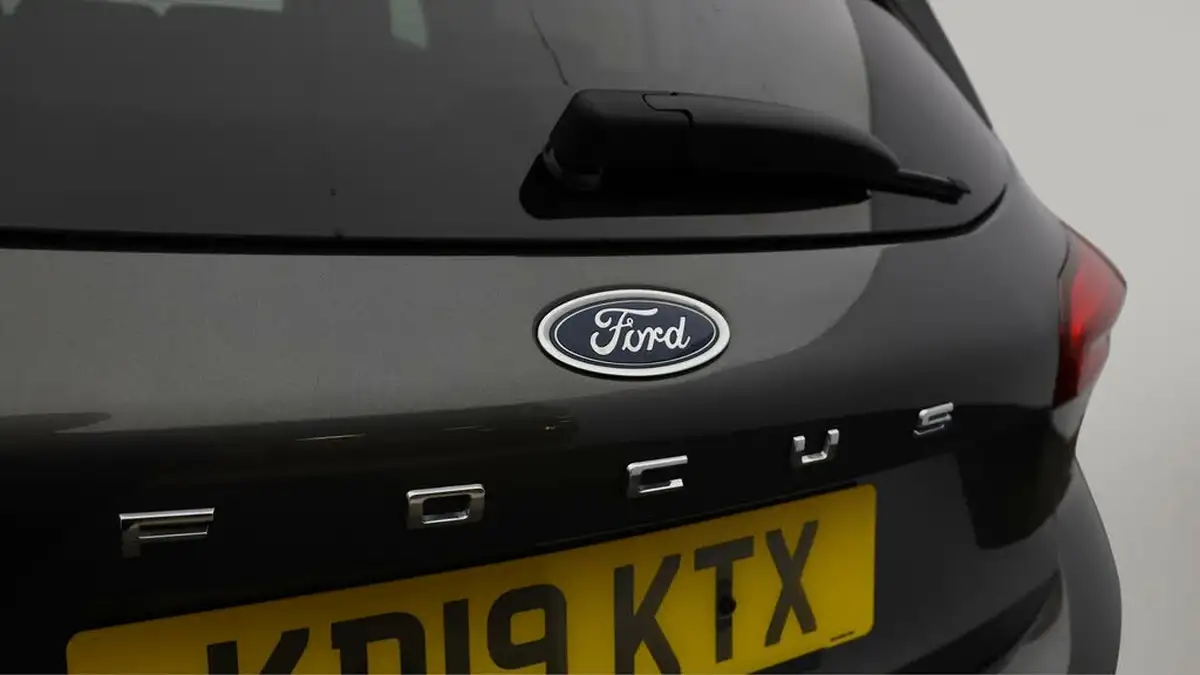 2019-ford-focus-15t-titanium-x-hatchback-big-19
