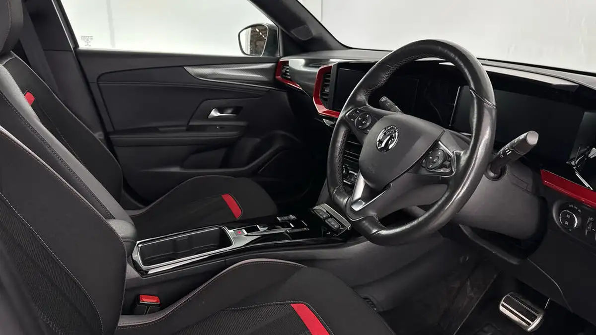 2021-vauxhall-mokka-e-sri-premium-big-9