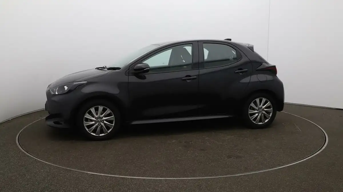 2023-toyota-yaris-15-vvt-i-icon-big-55