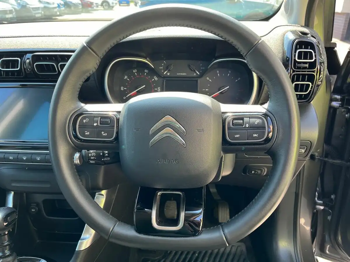 2023-citroen-c3-aircross-12-puretech-shine-plus-110ps-big-26