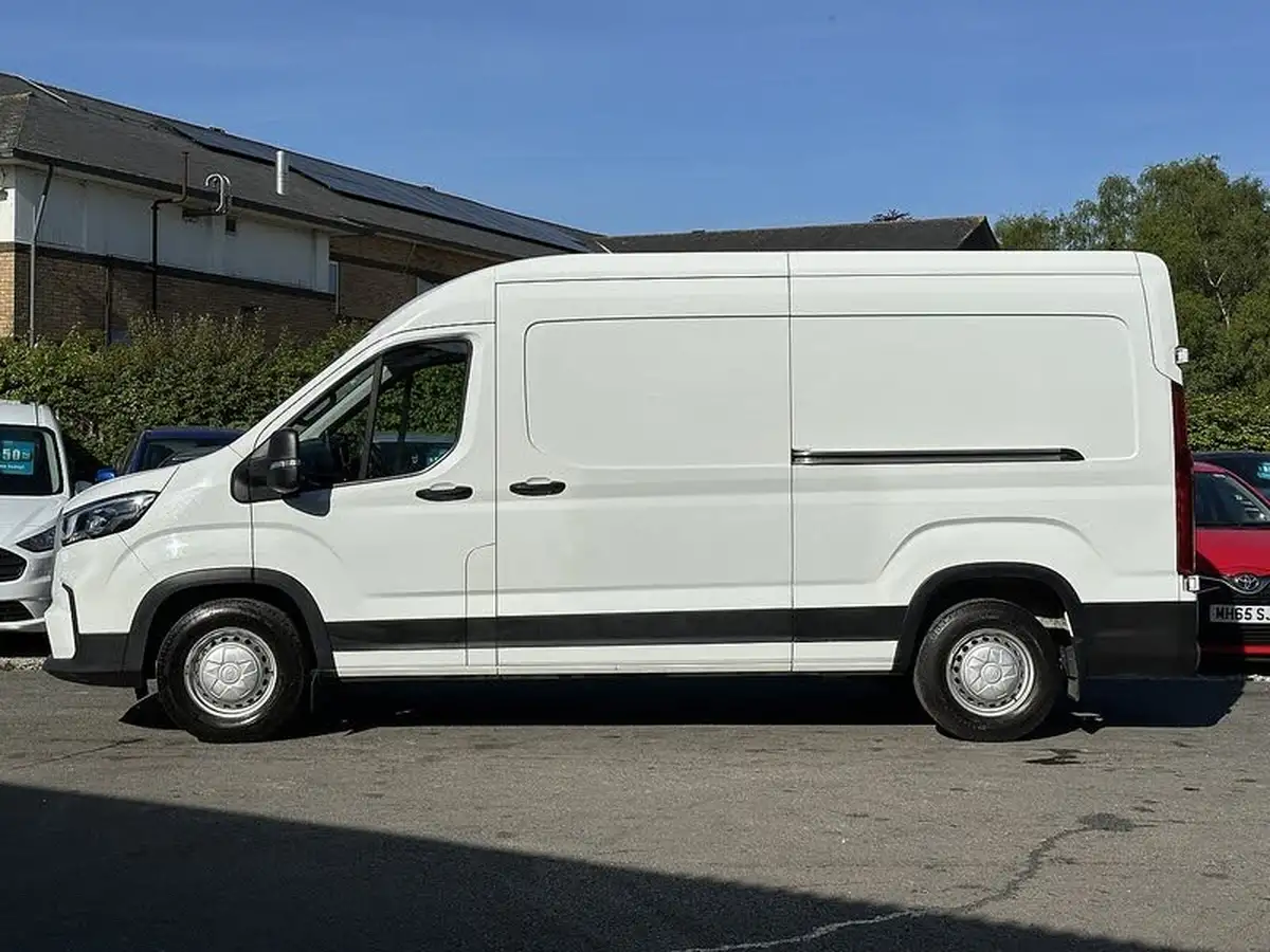 2023-maxus-deliver-9-big-8