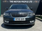 2016-skoda-octavia-20tdi-se-estate-small-2