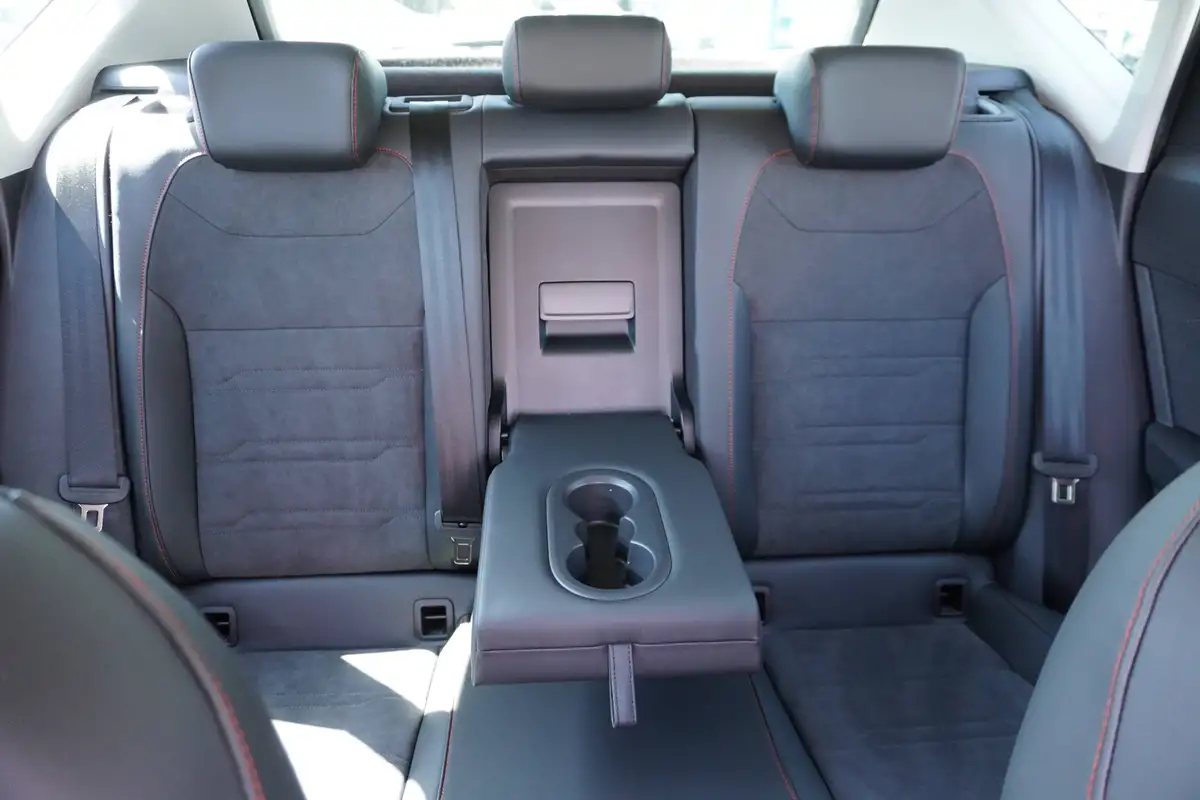2024-seat-ateca-15-ecotsi-fr-dsg-big-20