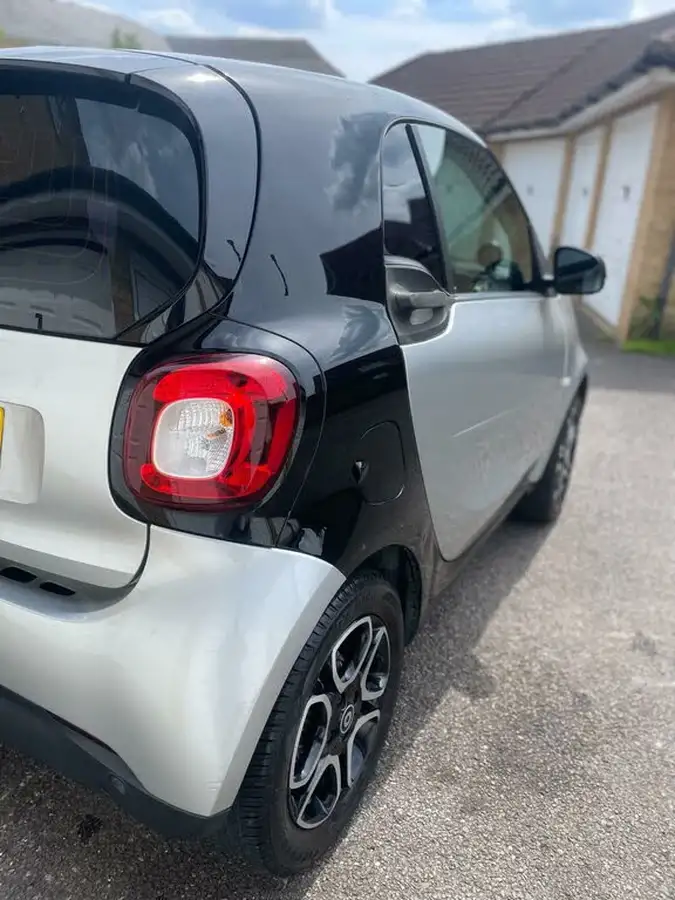 2016-smart-fortwo-10-prime-70bhp-premiumss-coupe-twinamic-big-8