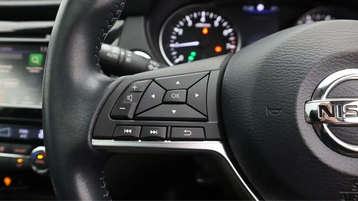 2019-nissan-qashqai-13-dig-t-tekna-160ps-dct-big-25