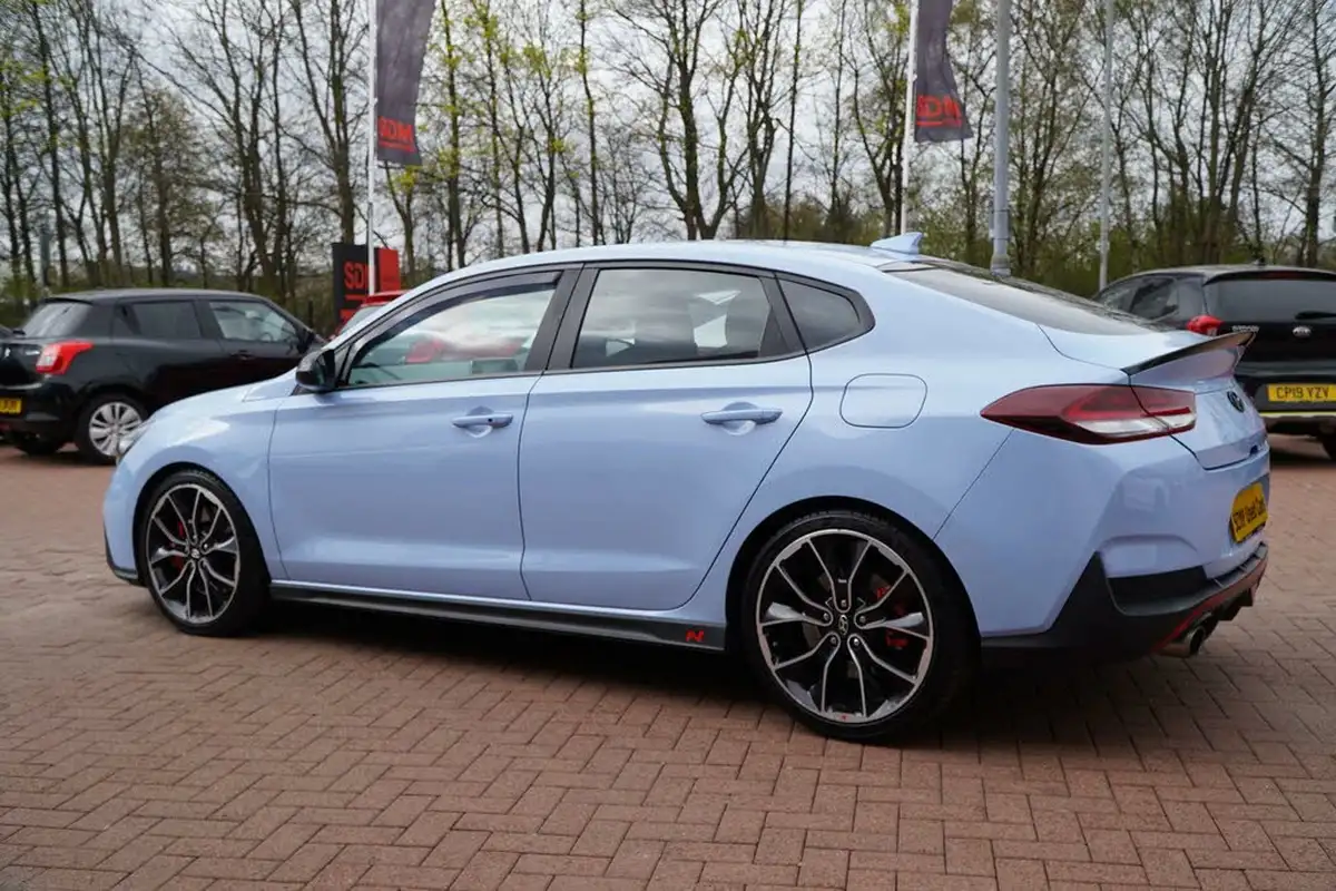 2020-hyundai-i30-n-20-t-gdi-n-performance-fastback-big-17