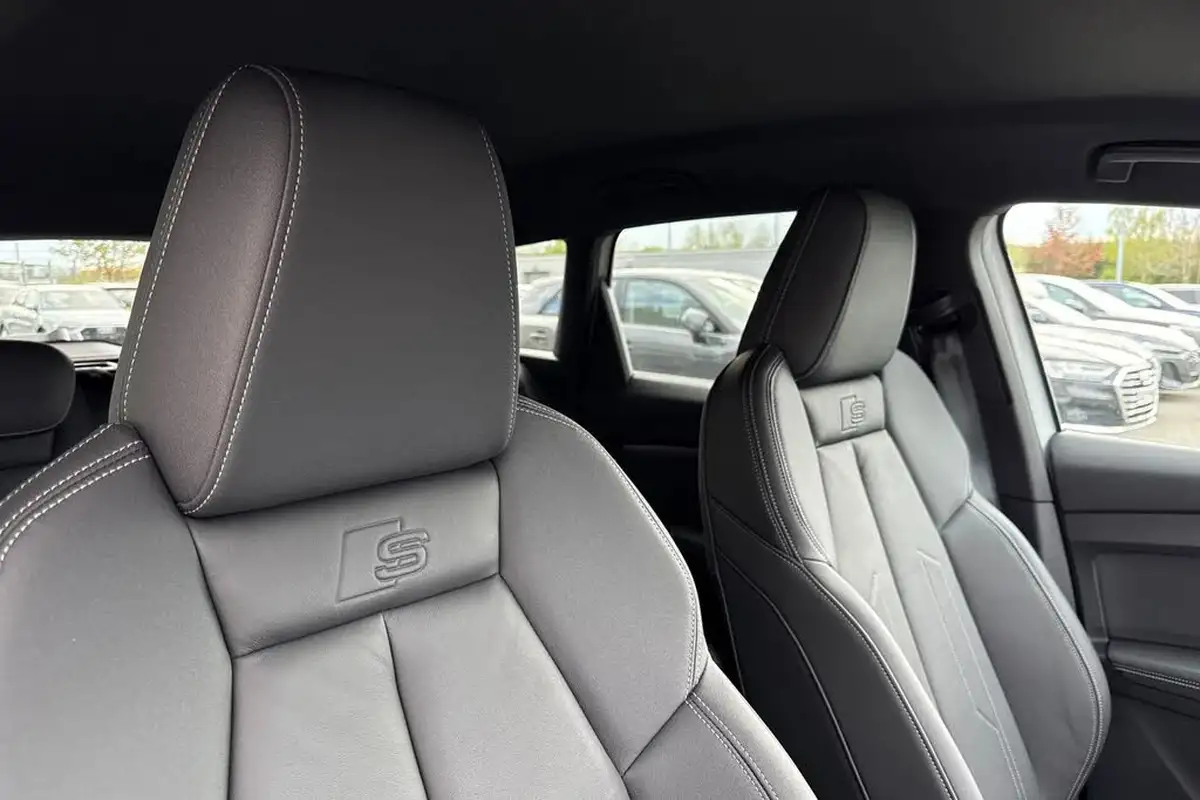 2023-audi-q4-e-tron-50e-black-edition-station-wagon-big-23