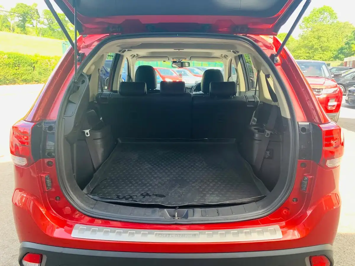 2018-mitsubishi-outlander-22di-d-4-big-12