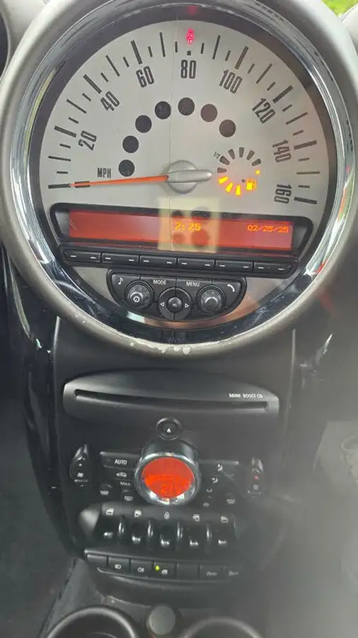 2011-mini-countryman-16-cooper-pepper-big-24