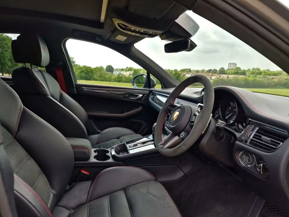 2024-porsche-macan-29-v6-gts-big-7