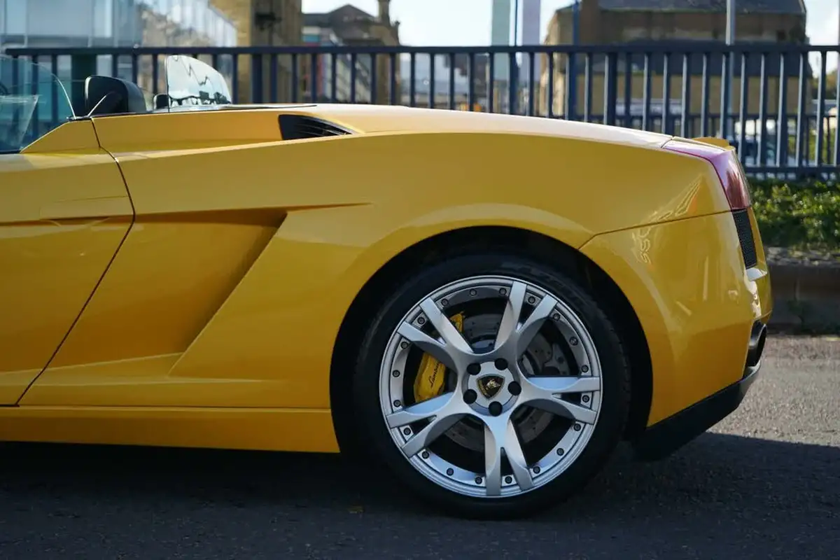 2007-lamborghini-gallardo-50-520bhp-spyder-e-gear-big-9