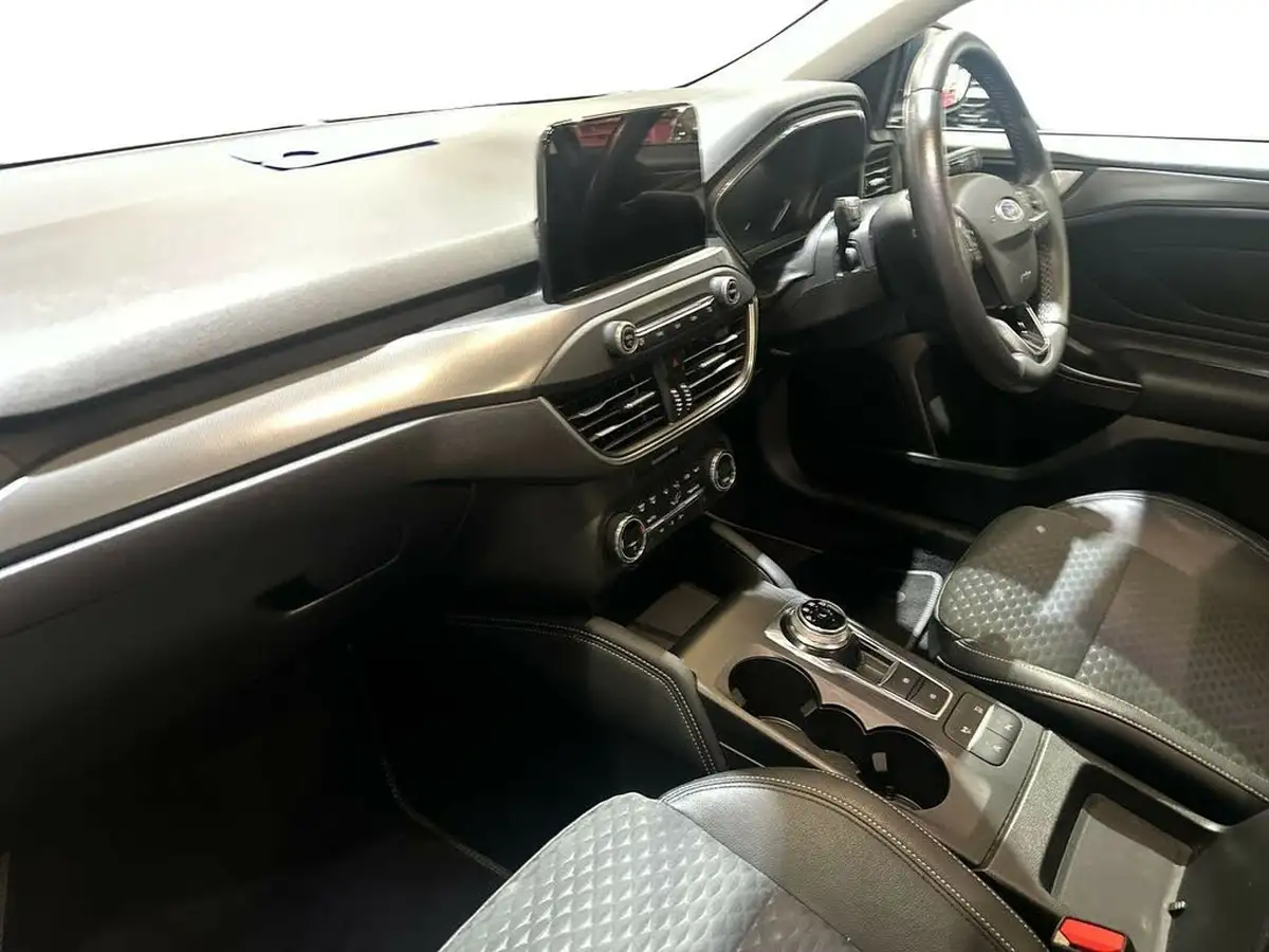 2020-ford-focus-10t-titanium-x-hatchback-auto-big-6