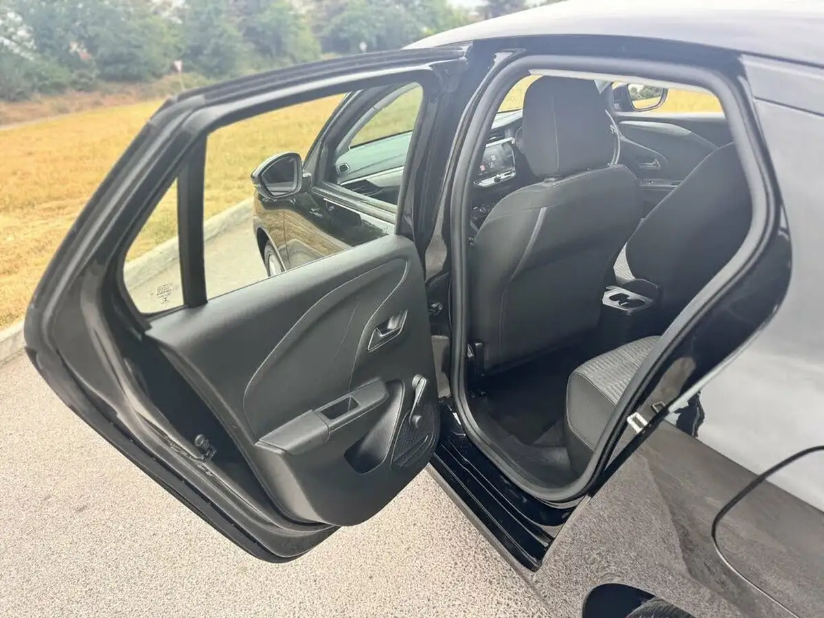 2021-vauxhall-corsa-12i-se-big-43