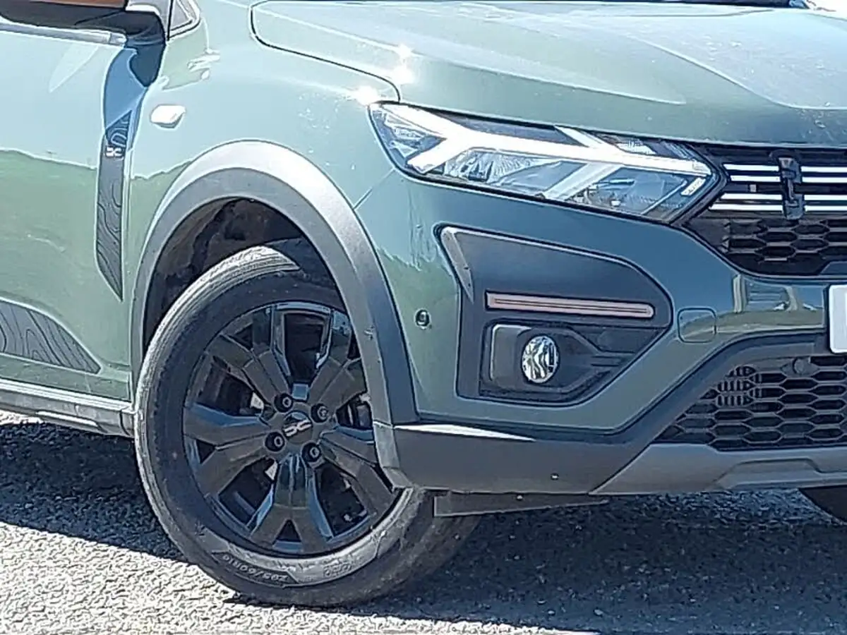 2024-dacia-sandero-stepway-10-tce-extreme-90bhp-big-8