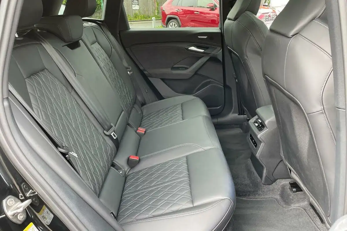 2024-audi-sq6-e-tron-e-edition-1-suv-big-42