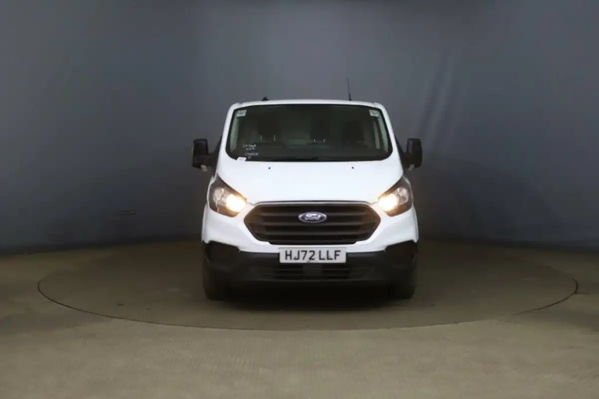 2022-ford-transit-custom-20tdci-280-l1h1-leader-105pseu6dt-panel-van-big-1