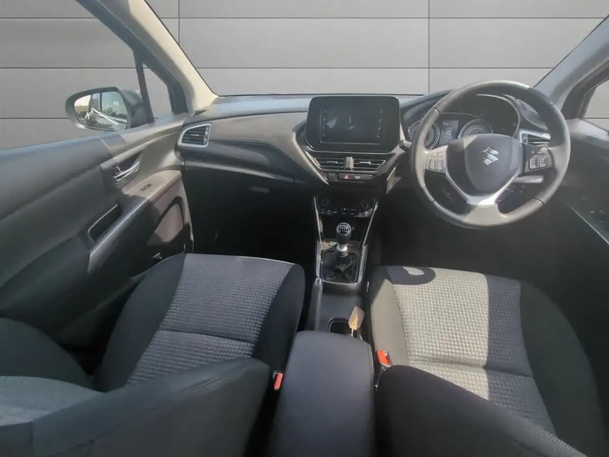 2023-suzuki-s-cross-14-boosterjet-motion-big-9