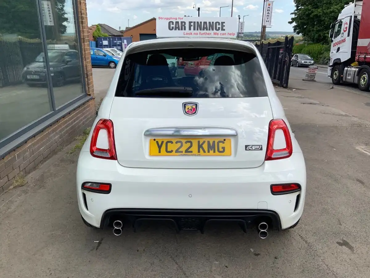 2022-abarth-595-14-tjet-f-big-2