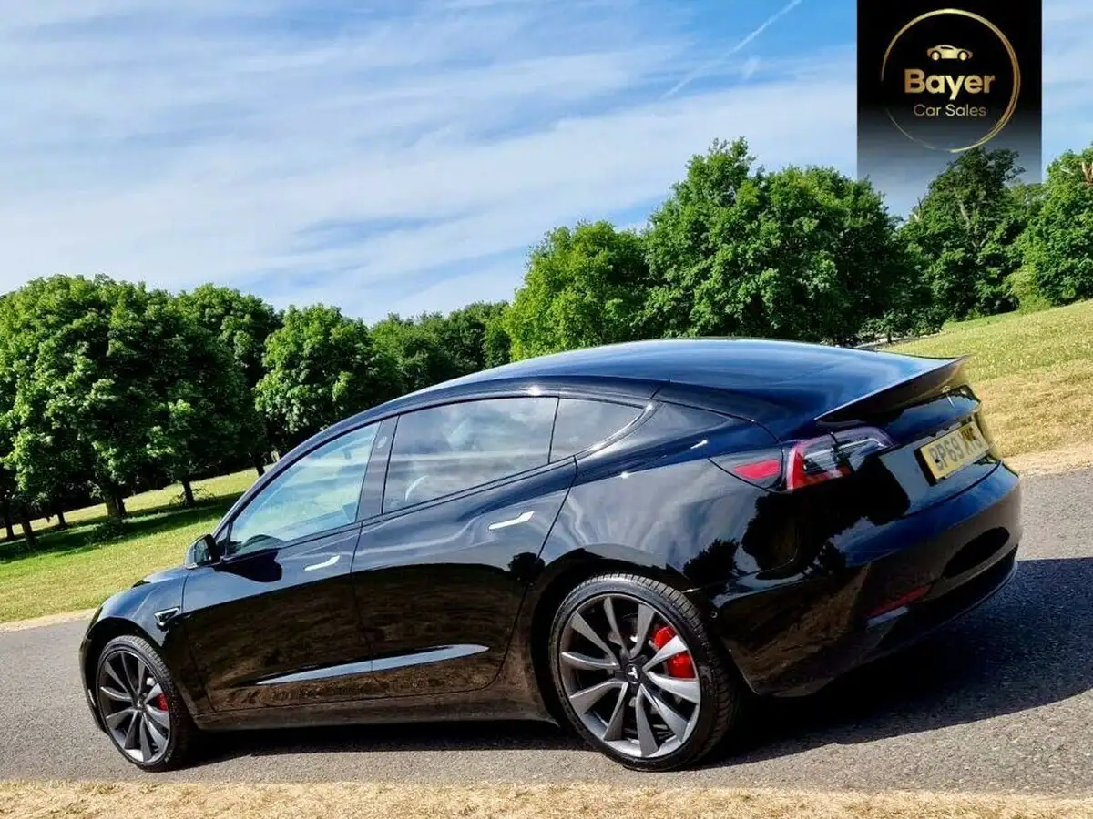 2019-tesla-model-3-e-4x4-performance-pack-big-23