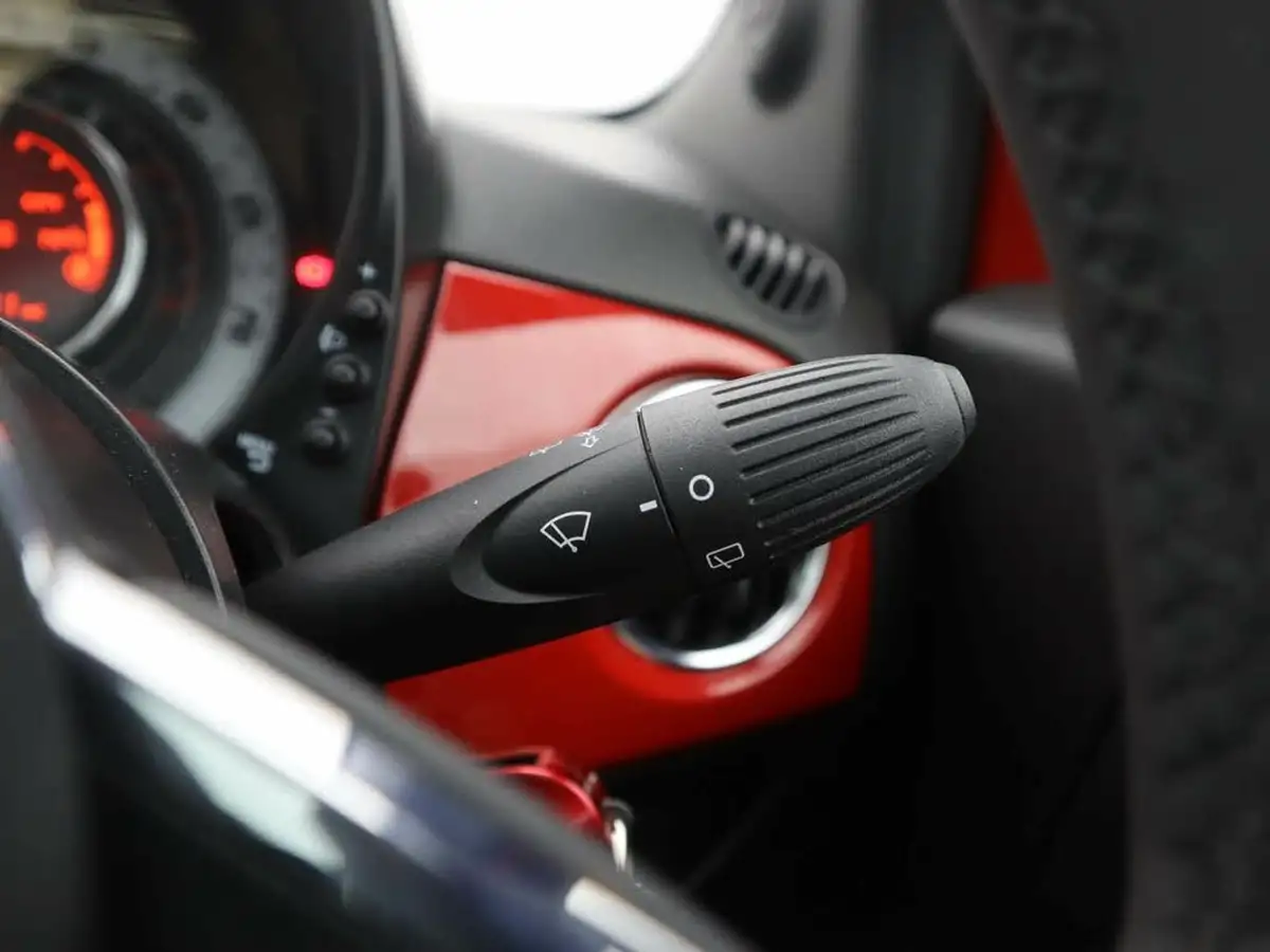 2021-fiat-500-10-lounge-big-36