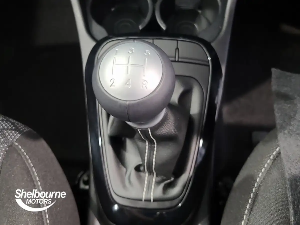 2024-kia-picanto-10-2-big-32