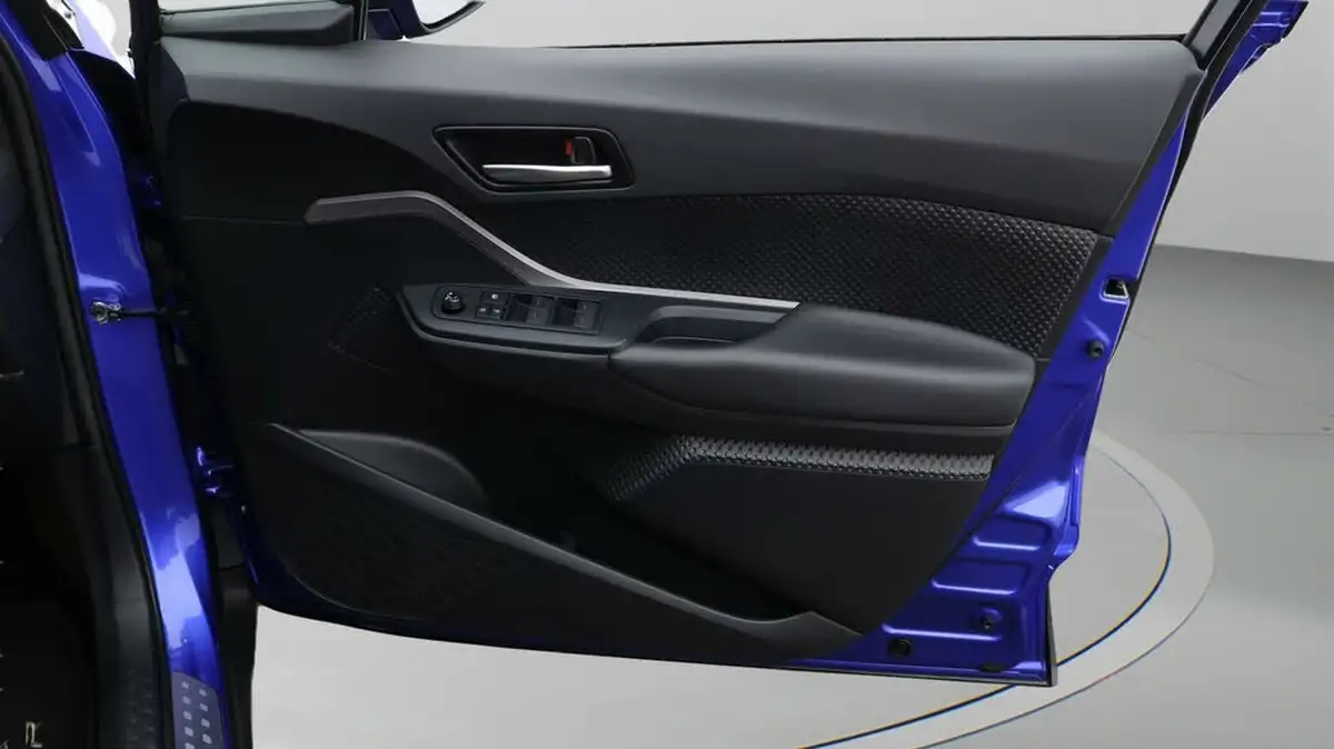 2021-toyota-c-hr-18-vvt-i-icon-big-14