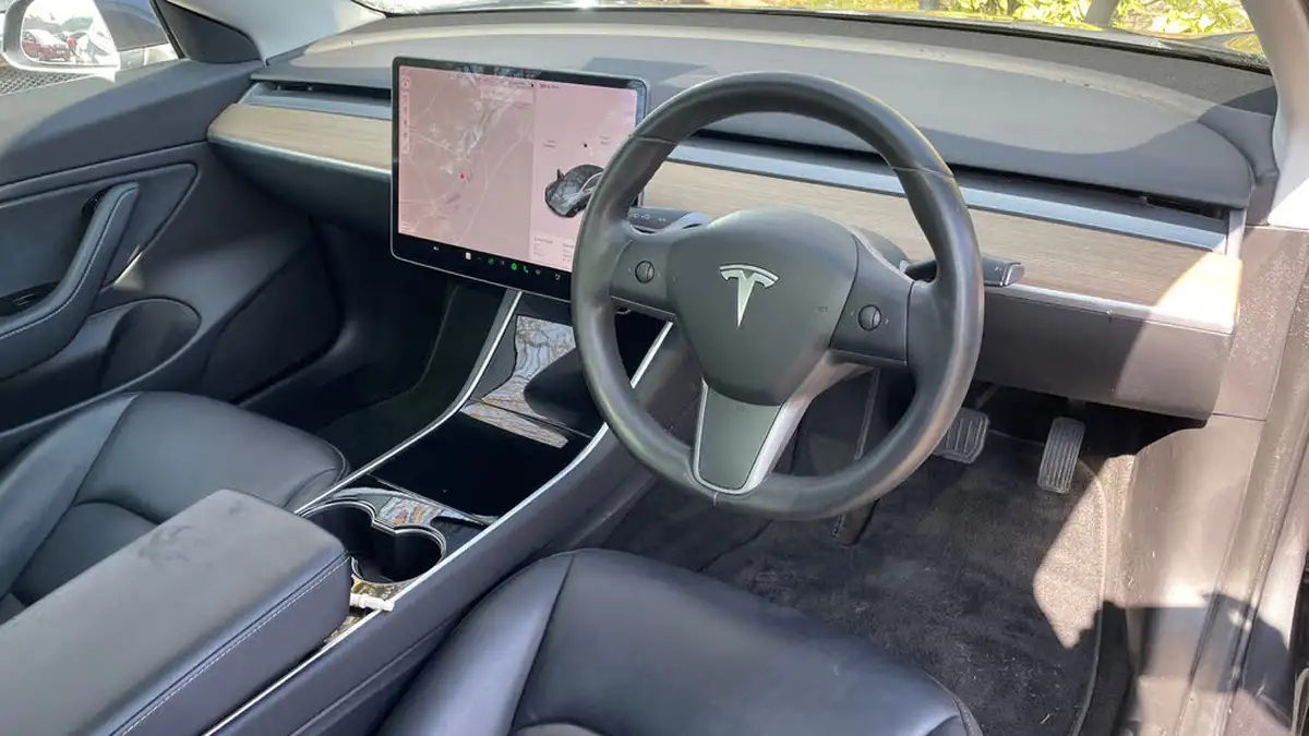 2019-tesla-model-3-e-long-range-4x4-big-8