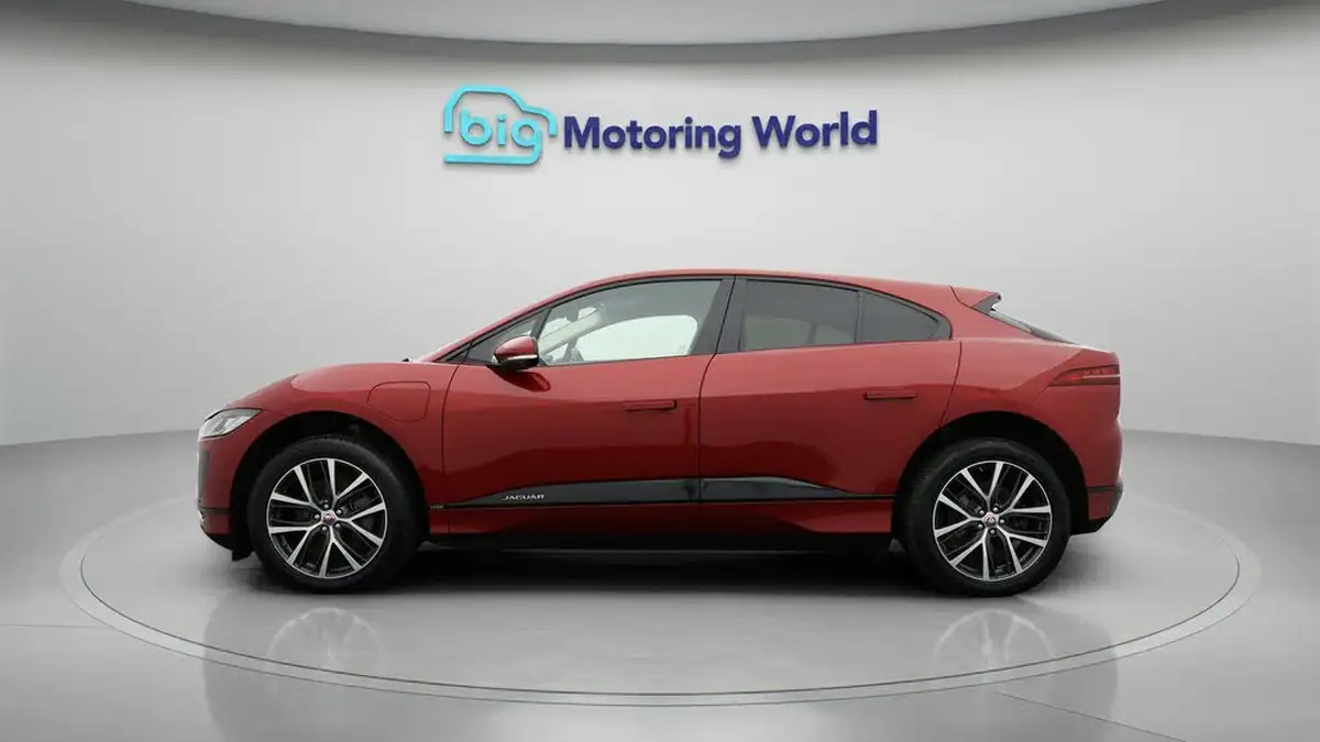 2021-jaguar-i-pace-ev400-hse-big-3