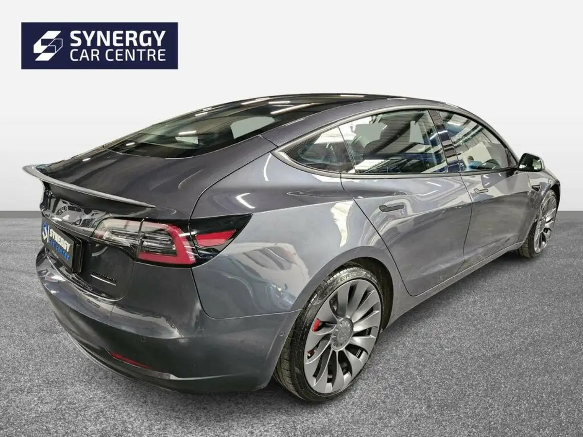 2020-tesla-model-3-e-performance-big-1