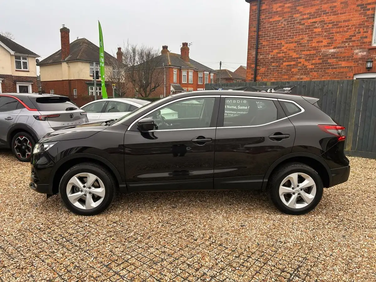2019-nissan-qashqai-13-dig-t-acenta-premium-140ps-big-4