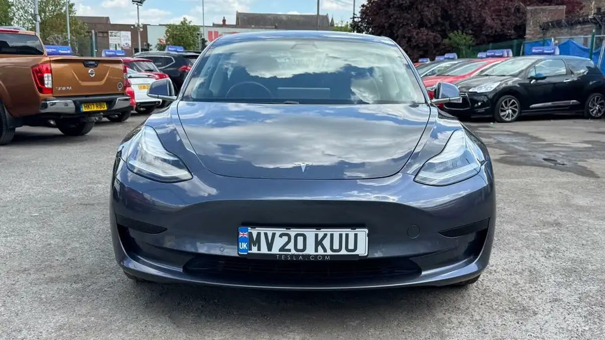 2020-tesla-model-3-e-standard-plus-big-8