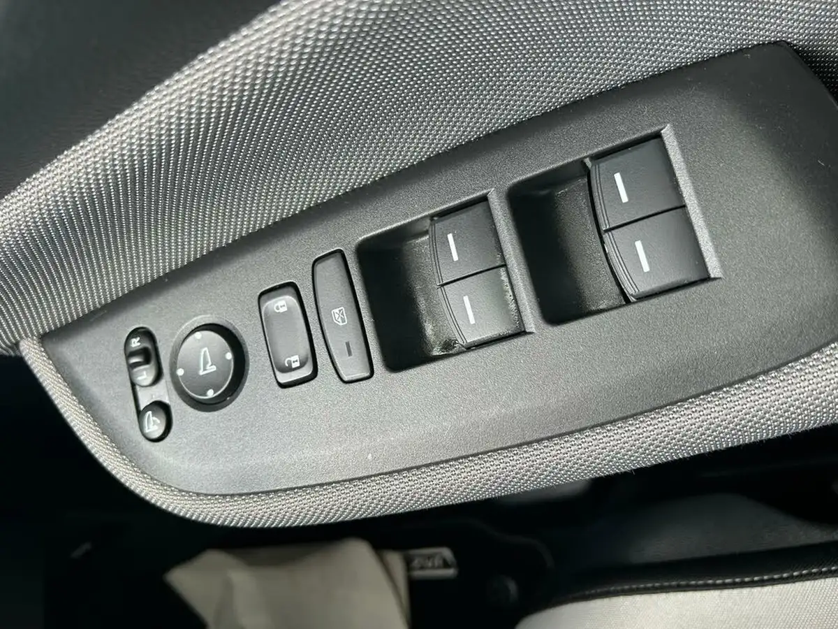 2022-honda-jazz-15-i-mmd-ex-109ps-big-28