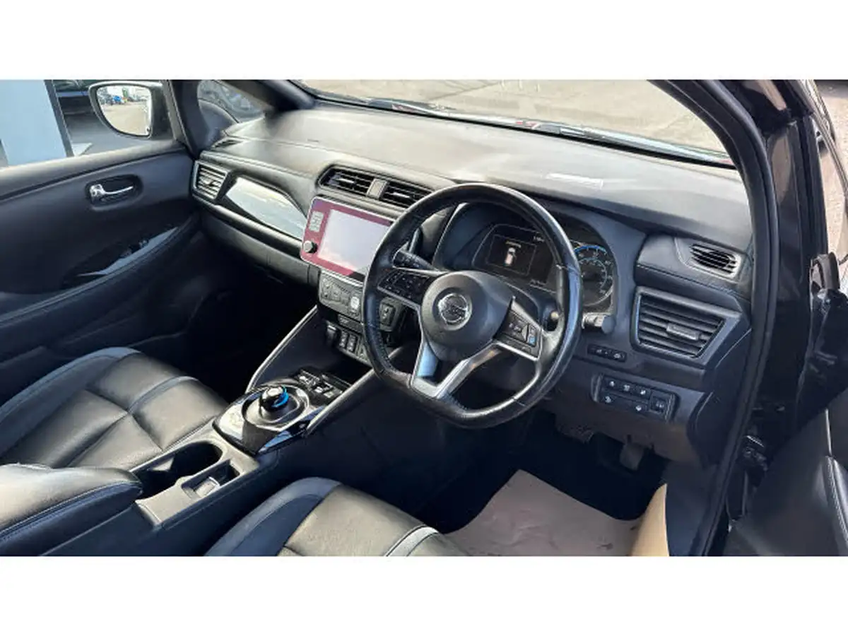 2021-nissan-leaf-e-tekna-big-10