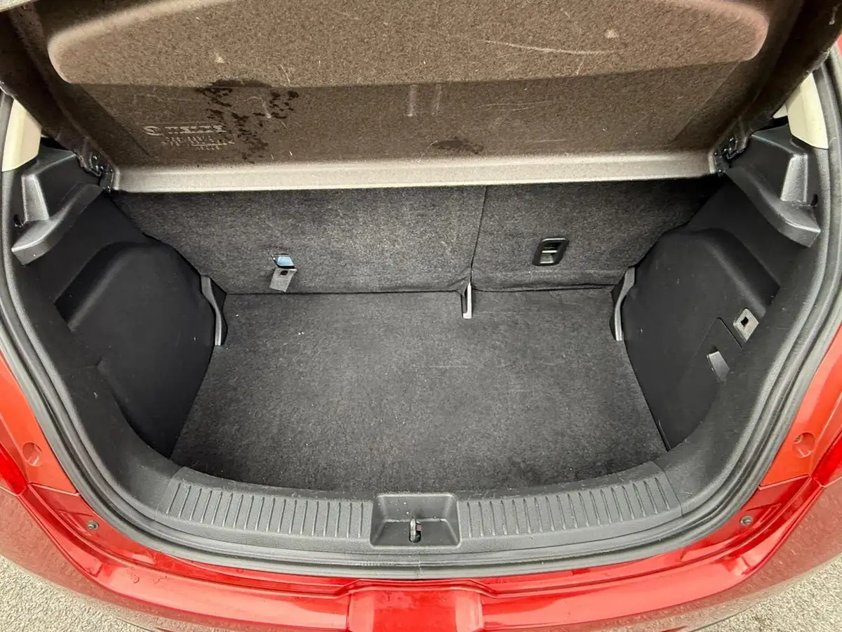 2013-mazda-mazda2-13-venture-big-20