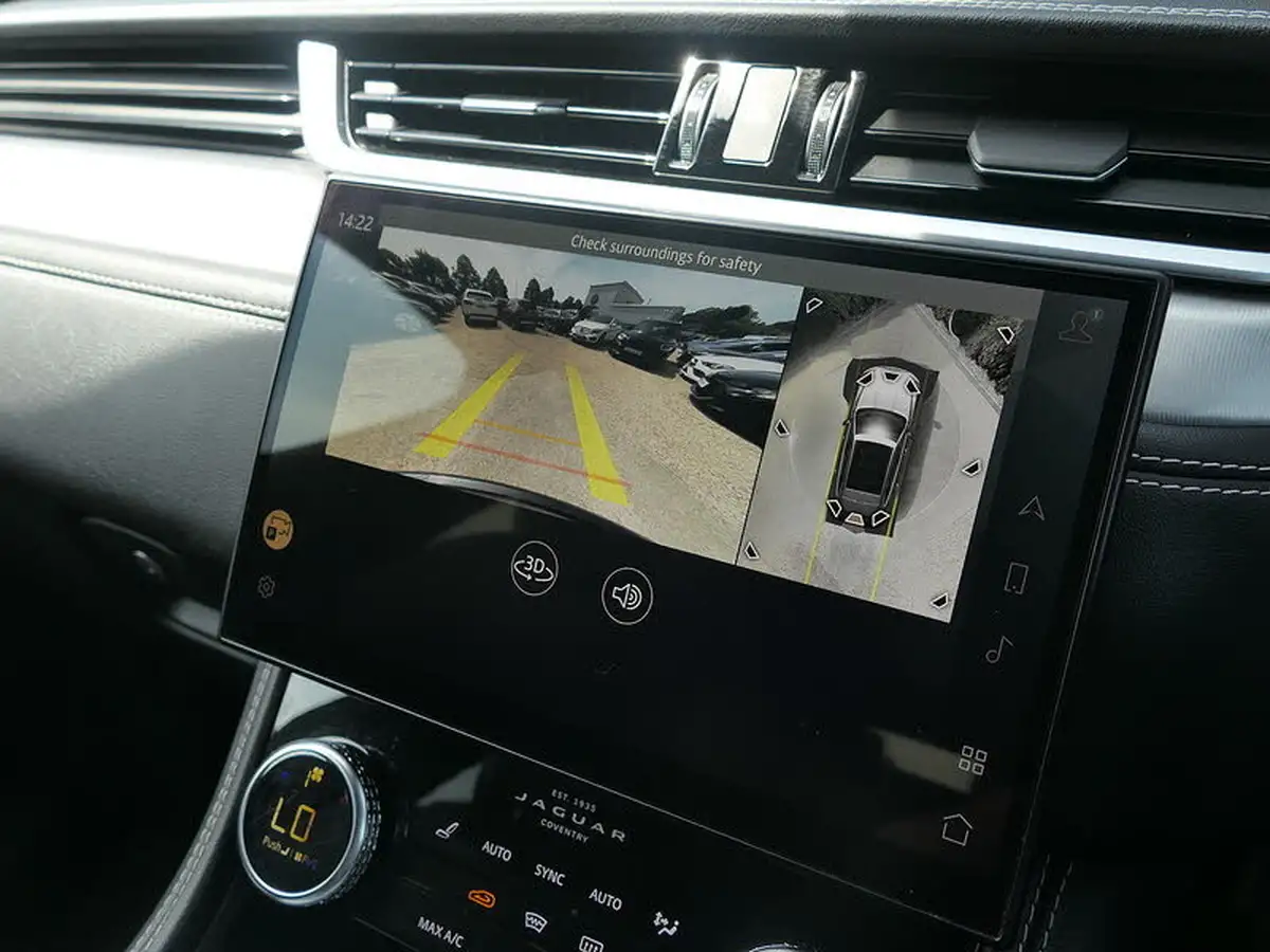 2021-jaguar-f-pace-20-d200-r-dynamic-s-mhev-big-15