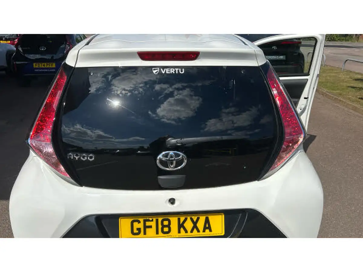 2018-toyota-aygo-10-vvt-i-x-style-71bhp-big-47