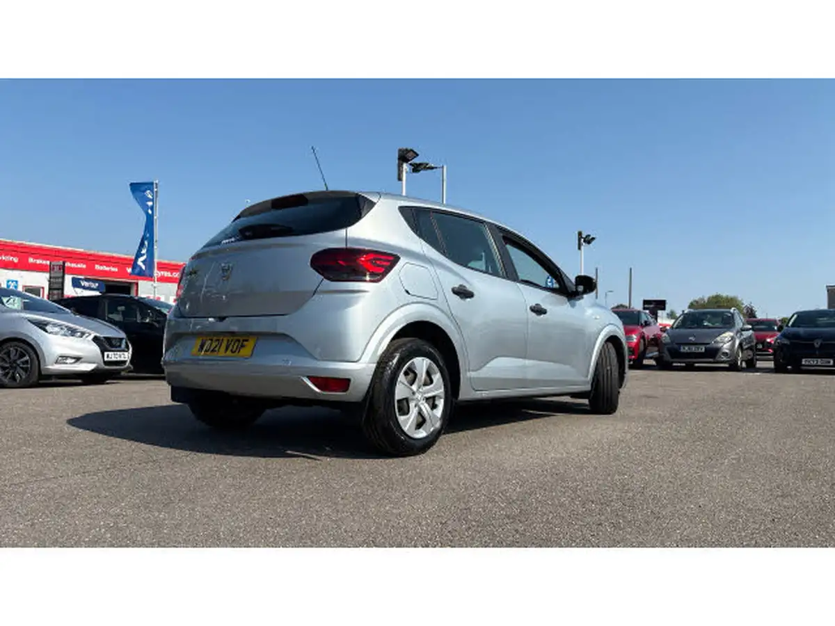 2021-dacia-sandero-10-sce-essential-big-26
