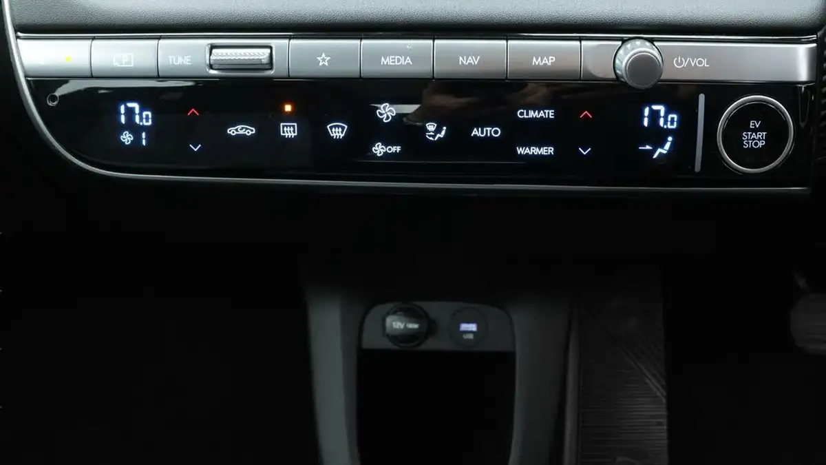 2021-hyundai-ioniq-5-e-premium-217ps-73kwh-rwd-big-12
