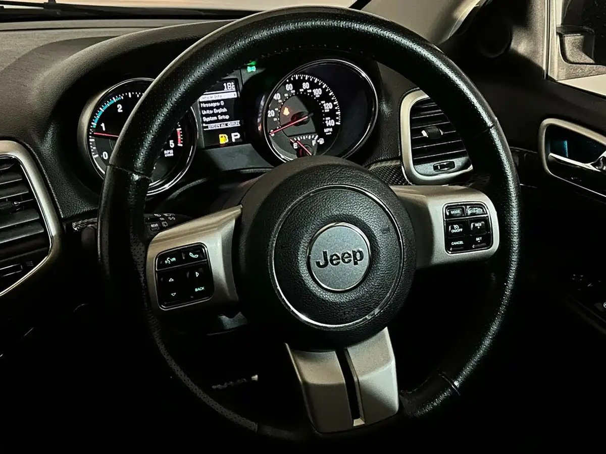 2013-jeep-grand-cherokee-big-13