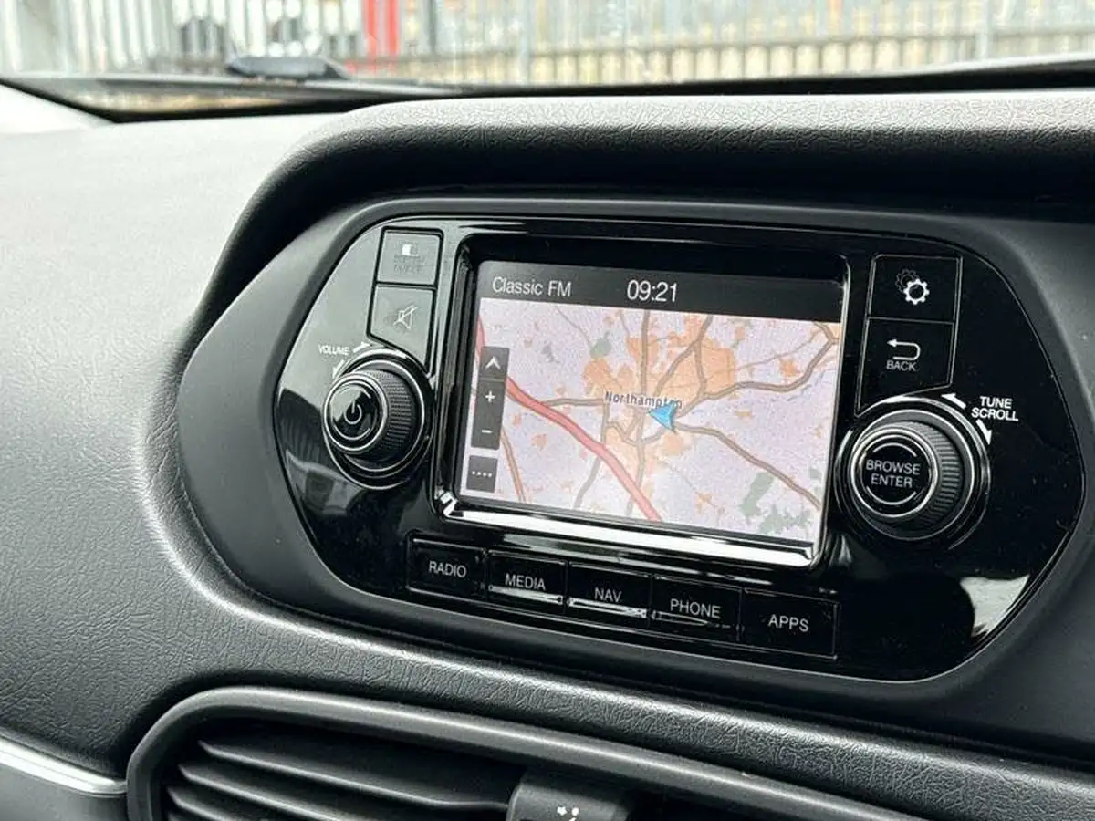 2016-fiat-tipo-14-tjet-lounge-station-wagon-big-19