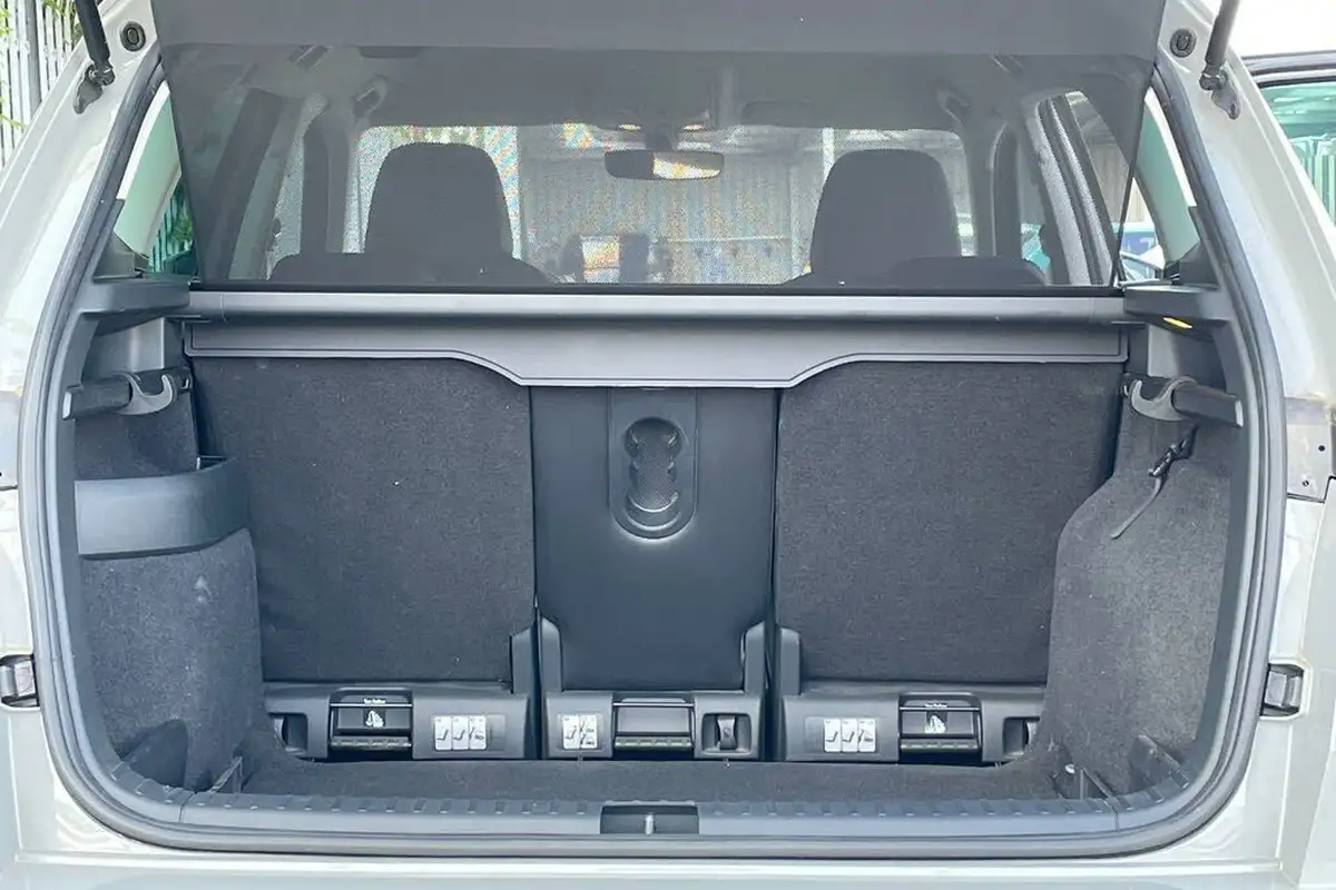 2023-skoda-karoq-15-tsi-se-l-dsg-big-18