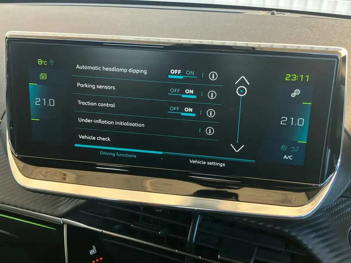 2021-peugeot-2008-suv-e-gt-50kwh-big-31
