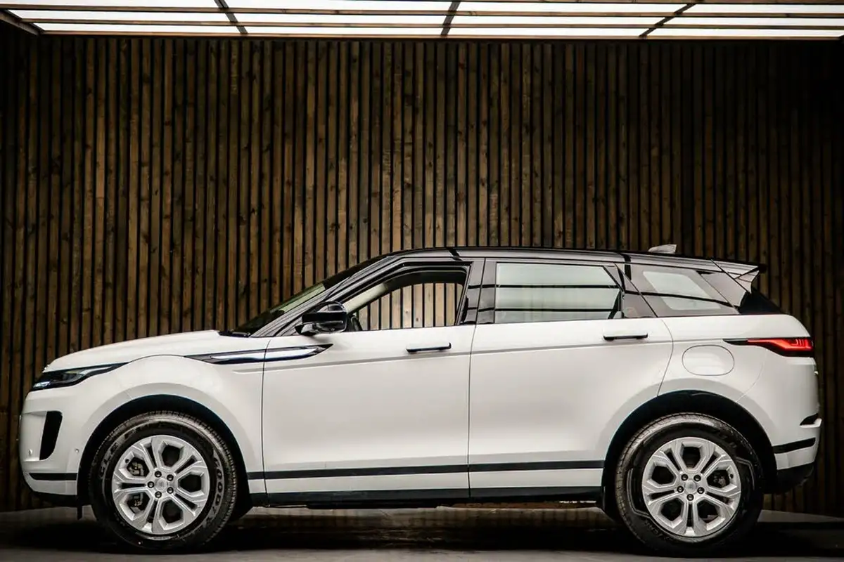 2021-land-rover-range-rover-evoque-15-p300e-s-big-6
