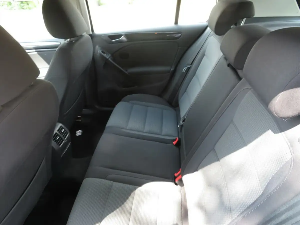 2012-volkswagen-golf-14-match-5d-big-14