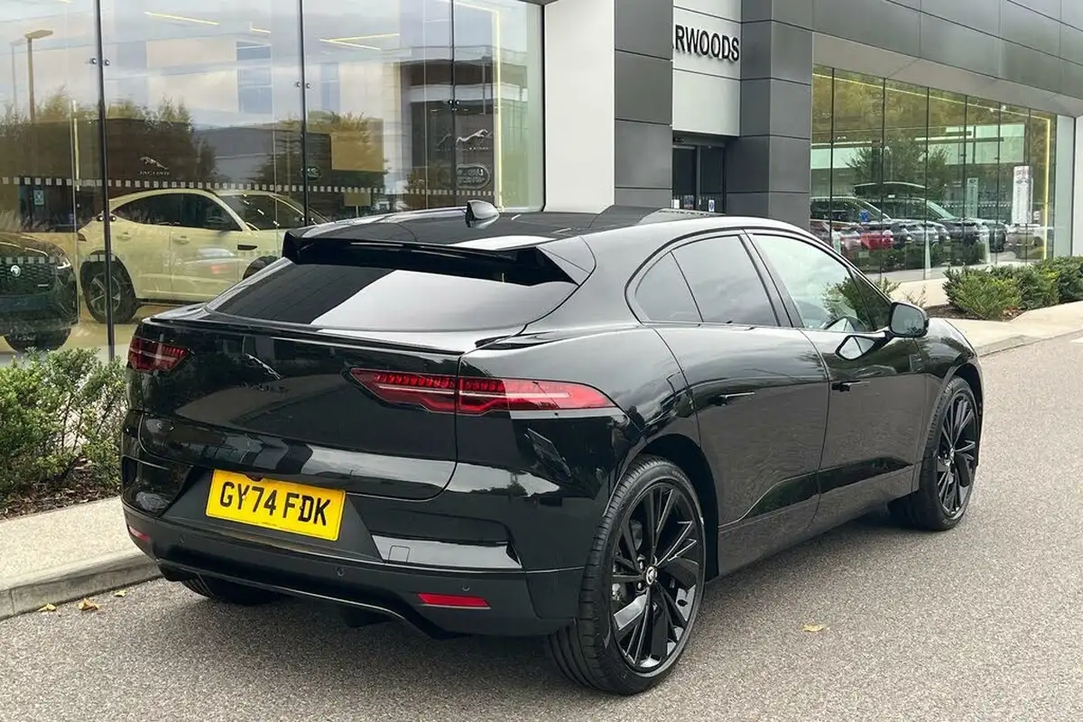 2024-jaguar-i-pace-ev400-400-sport-big-7
