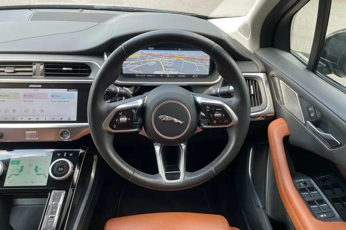 2019-jaguar-i-pace-ev400-hse-big-11