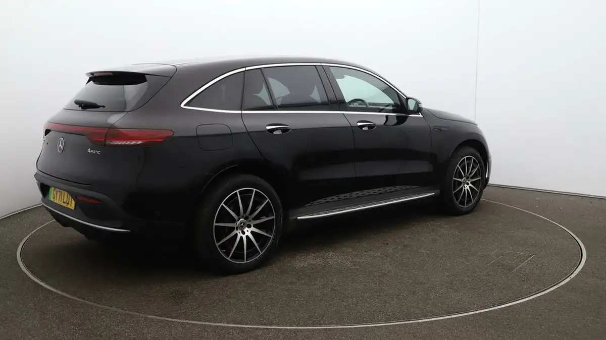 2021-mercedes-benz-eqc-e-eqc-400-amg-line-big-52